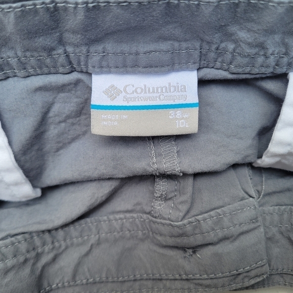 Columbia Sportswear Mens Washed Out Shorts Size 38W 10L - Picture 4 of 5